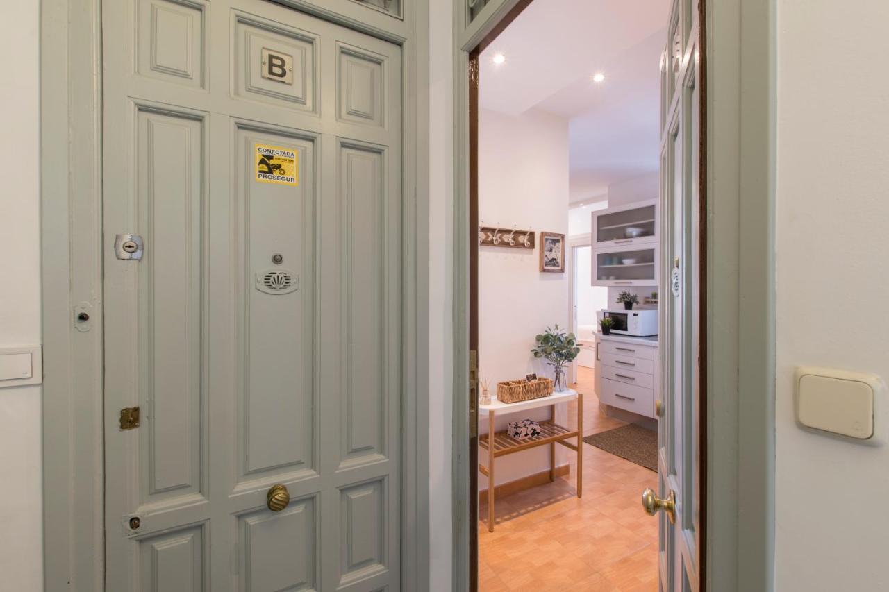 Fee4Me. Elegant Flat A Few Minutes From Atocha. Apartment Мадрид Екстериор снимка